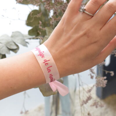 Pulsera equipo de la novia rosa