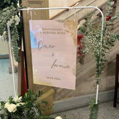 Cartel metacrilato marrón y pan de oro