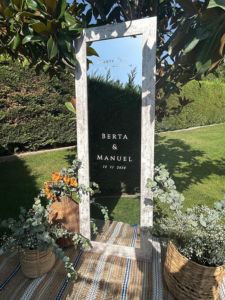 Vinilo adhesivo nombres