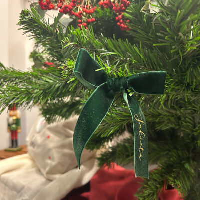 Lazo verde adorno árbol